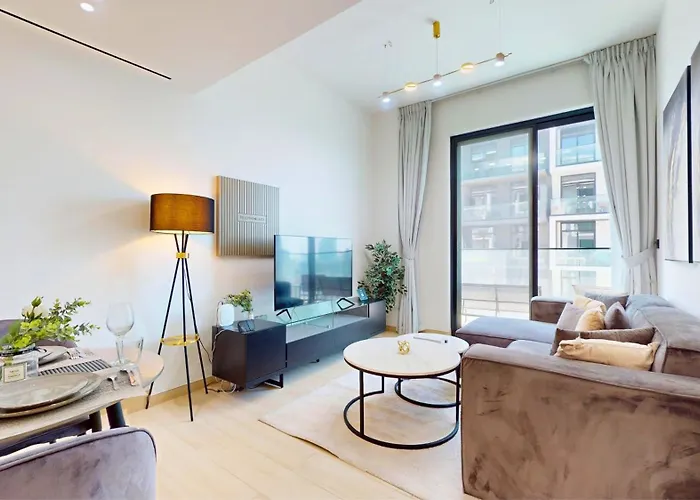 Premium 1Br With Great Amenities In The Heart Of Jvc!